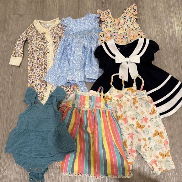 Lot of baby girl clothes size 3-6 months - Picture 1 of 8